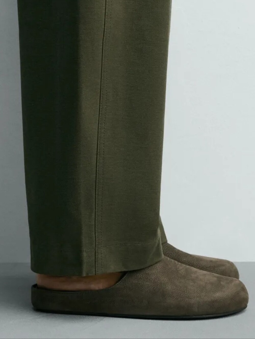 Zara Men's Leather Clogs in Green / Olive Brown Size 9 Us / 42 Eur - Picture 4 of 11
